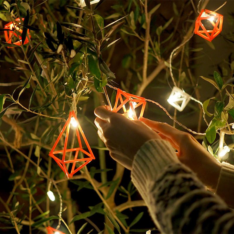 クリスマスにぴったり 北欧生まれのオーナメントヒンメリの作り方をご紹介します 家具 インテリア Re Ceno リセノ