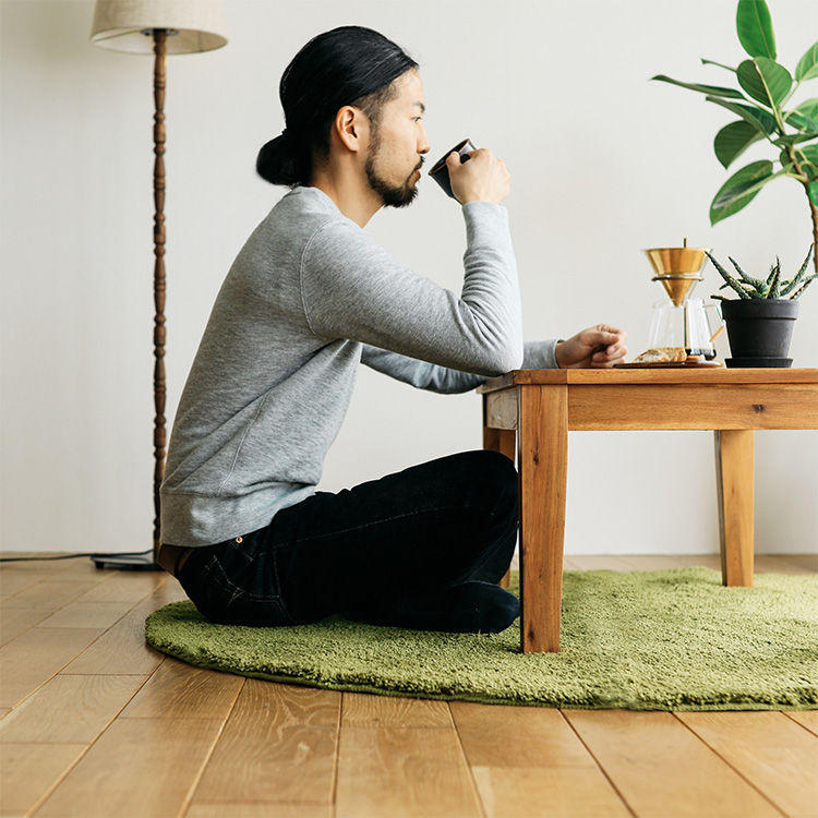 Amazon.co.jp: LYNCOHOME ローテーブル 完成品 幅90cm 棚付き