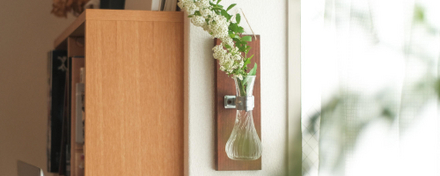 色んな場所に植物を飾れる 壁掛けフラワーベースをdiy 家具 インテリア Re Ceno リセノ