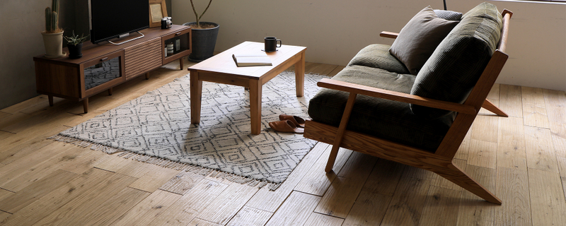 柄を活かしつつ 統一感を出すには 柄物ラグをお部屋になじ Re Ceno Mag