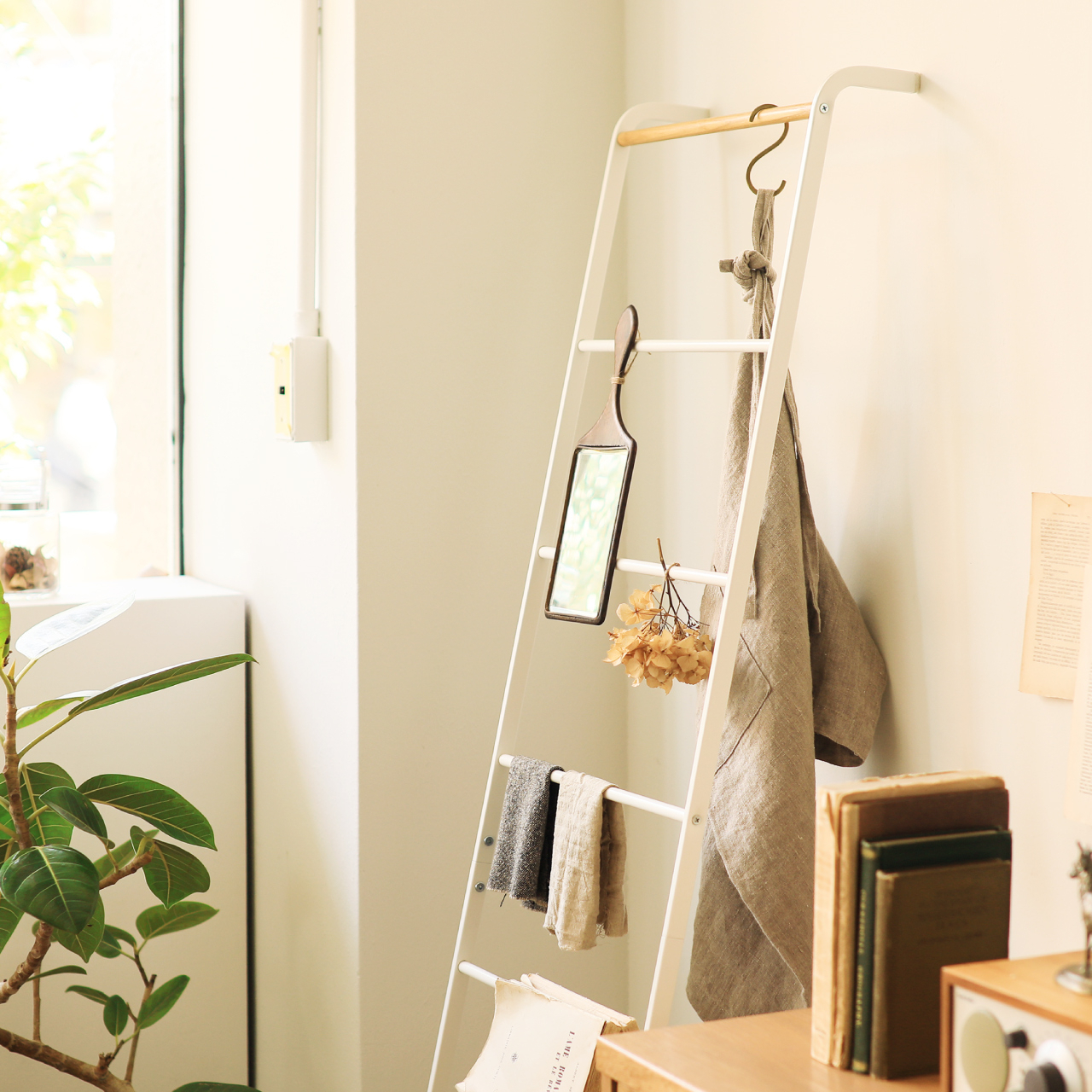 ラダーハンガー tower ｜家具・インテリア通販 Re:CENO(リセノ)
