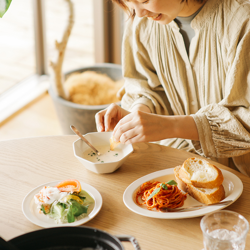 未使用 LENOX27cmプレート6枚＋オーバル 新生活　テーブルコーディネート 未使用 LENOX27cmプレート6枚＋オーバル 新生活テーブルコーディネート