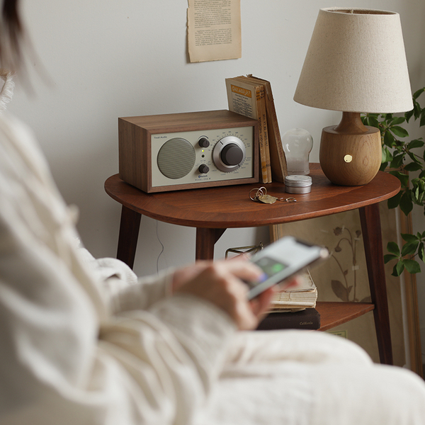 オーディオ器具というより、もはや家具。生活を豊かにしてくれる「 Tivoli Audio 」をご紹介します。