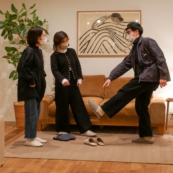 【お家で使ってみた。】リセノスタッフ3名がルームシューズを比較します。