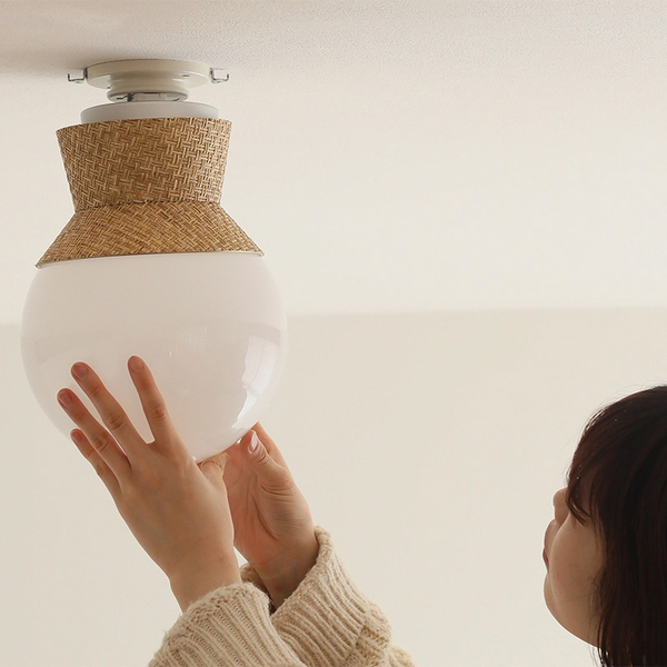 照明器具の捨て方とは？　処分方法4選と手順をご紹介します。