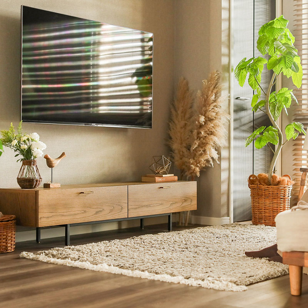 【わたしの愛用品】お部屋の中で目に入る家具、第1位。収納スペースにもなる「テレビボードWIRY」