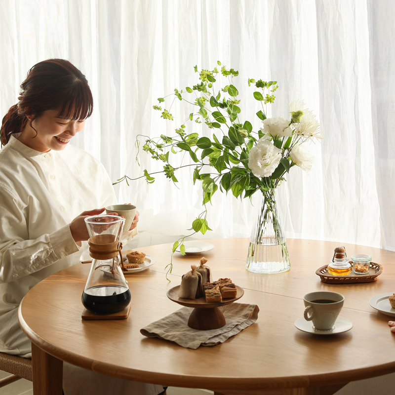 即購入OK ストライプ円錐形花瓶　置物　オブジェ 即購入OK ストライプ円錐形花瓶置物オブジェ