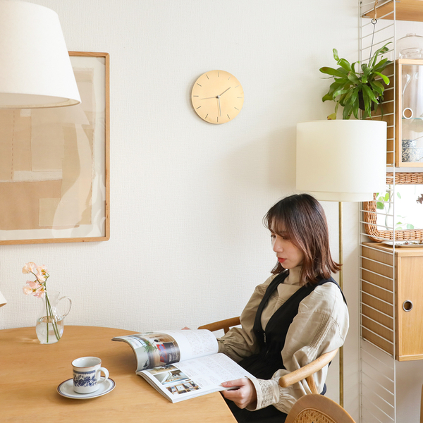 【わたしの愛用品】真鍮の掛け時計  「KUMIJI」を使ってみて、感じたリアルな使い心地