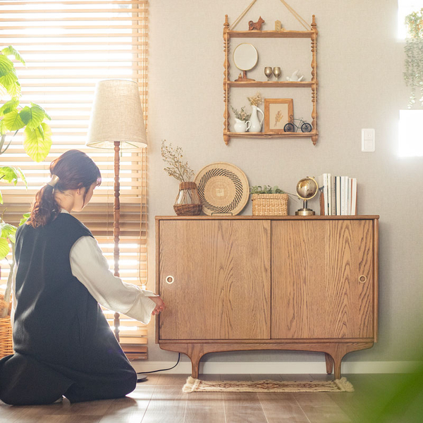 【わたしの愛用品】リビングの収納力がアップ！　2人暮らしに最適な「北欧ヴィンテージ風キャビネット」