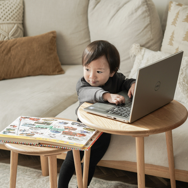 【わたしの愛用品】子どもと暮らす9畳リビングに「ネストテーブル」を迎えて感じたこと