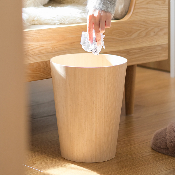 【わたしの愛用品】耐久性に優れた、サイトーウッドのシンプルなダストボックス「BASKET」