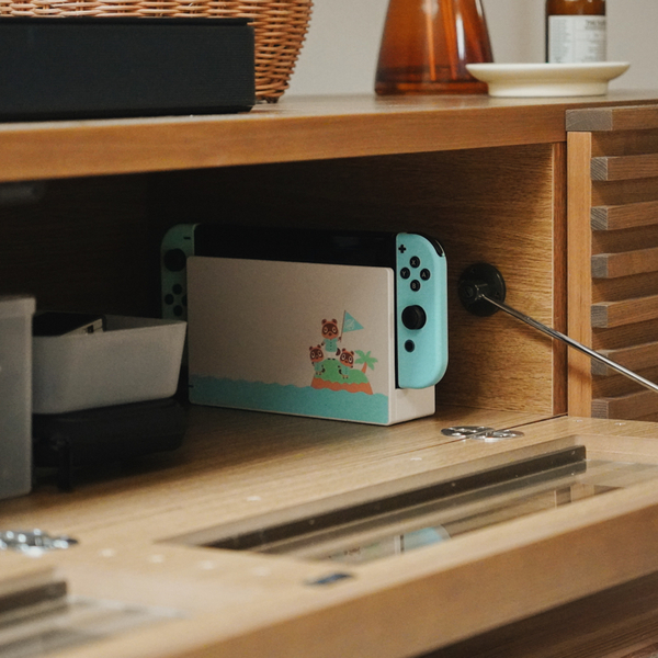 テレビボードの収納アイデア5選！すっきり整えるヒントをご紹介。