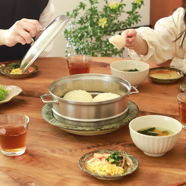 【わたしの愛用品】餃子も肉まんもふっくらジューシーに！一台二役の「ステンレス蒸し器」をお迎えしました。