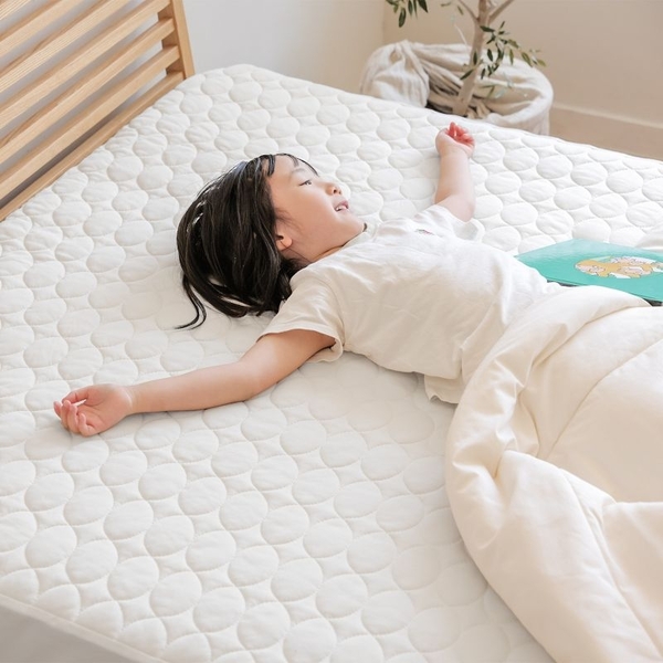 寝苦しい夜を快眠へ！　夏のおすすめ寝具と選び方を解説します。