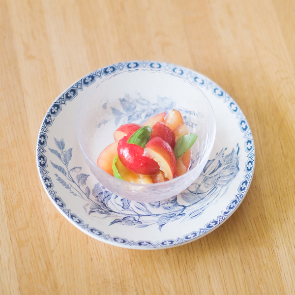 【シンプルを極めるレシピ】プラムとバジルの冷製マリネ