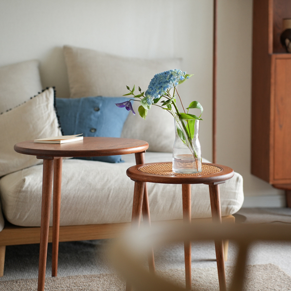 【わたしの愛用品】ネストテーブルは、ソファー以外でも使える汎用性がある。