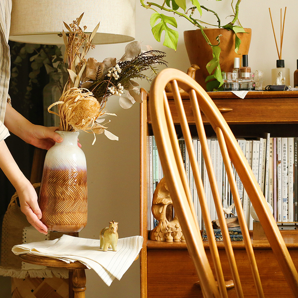 【わたしの愛用品】秋冬のインテリアにおすすめ。枯れないドライフラワーで楽しむ小さな模様替え