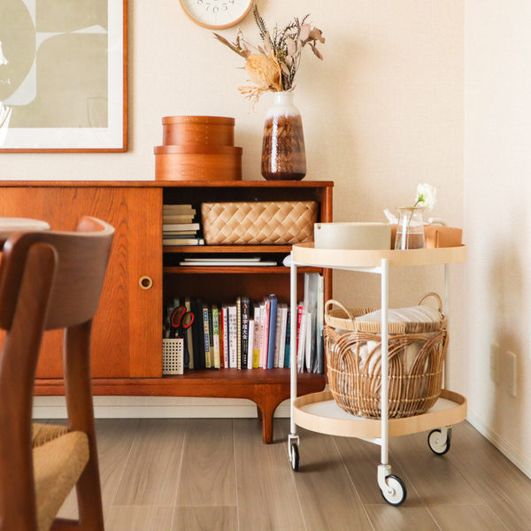 ダイニング収納アイデア8選。テーブルが散らからない「置き場所」の作り方