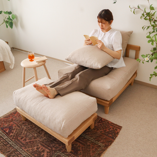 1K8畳に置くならどっち？ 人気の「AGRA」と「AGRA Jr.」を実際に比べてみました。