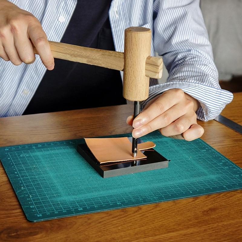 簡単レザークラフトでお気に入りの革小物を自作しよう！ - 家具・インテリア Re:CENO（リセノ）