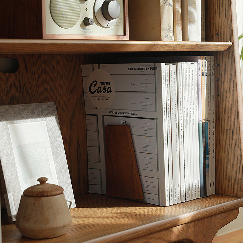 siltabookshelf24.jpg