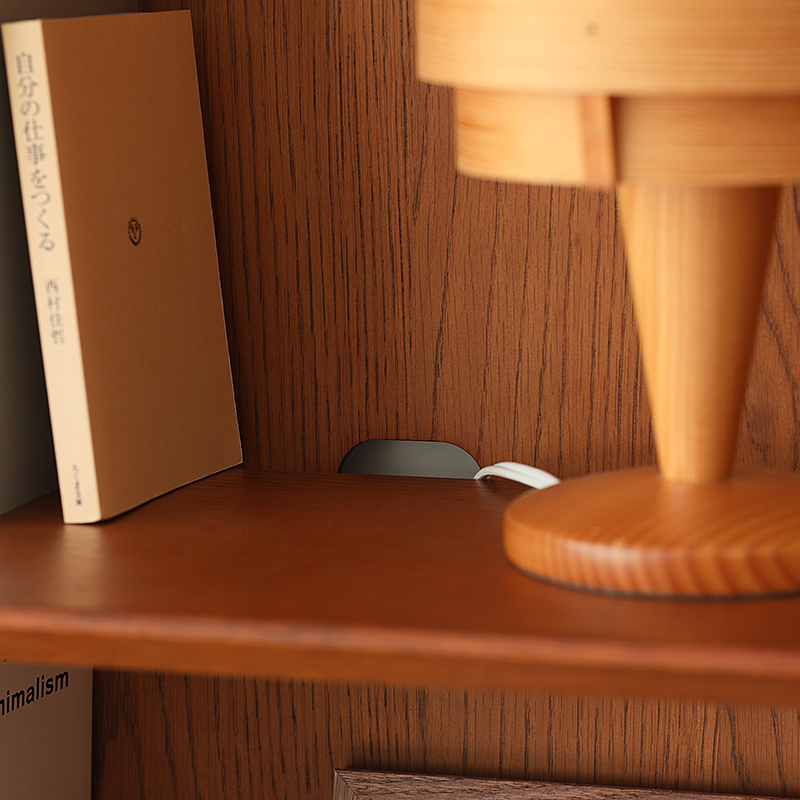 siltabookshelf25.jpg