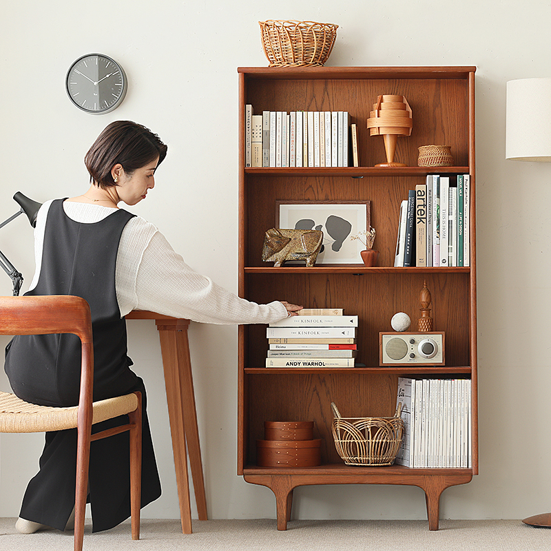 siltabookshelf29.jpg
