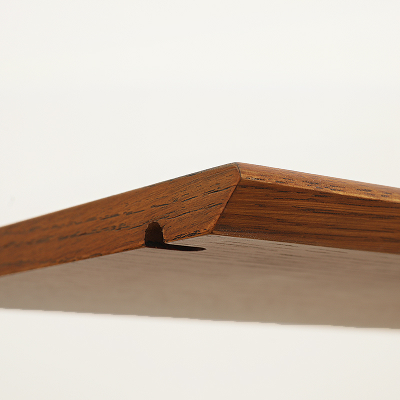 siltabookshelf33.jpg