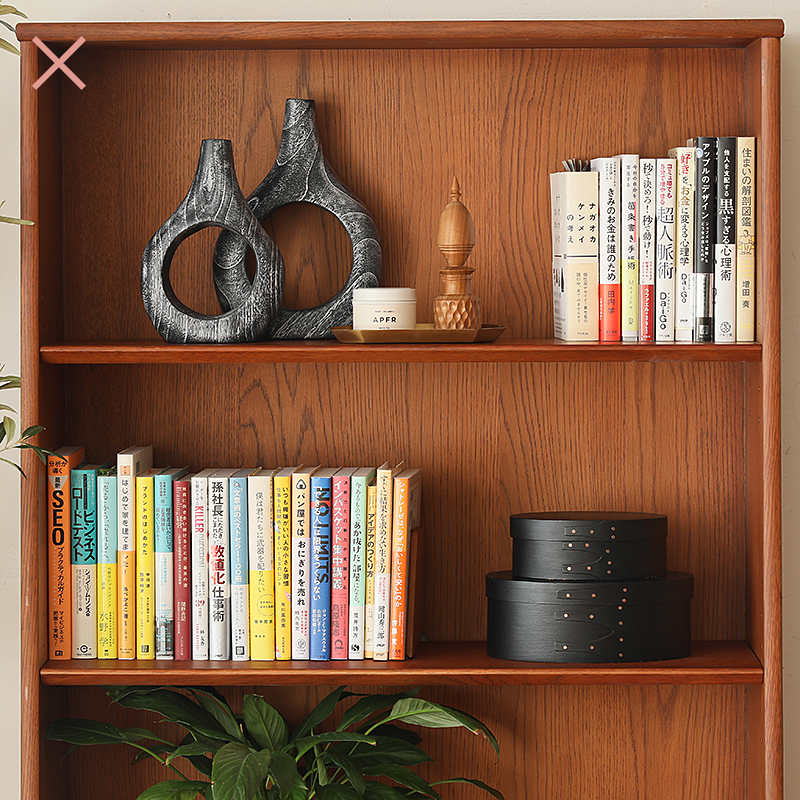 siltabookshelf39.jpg