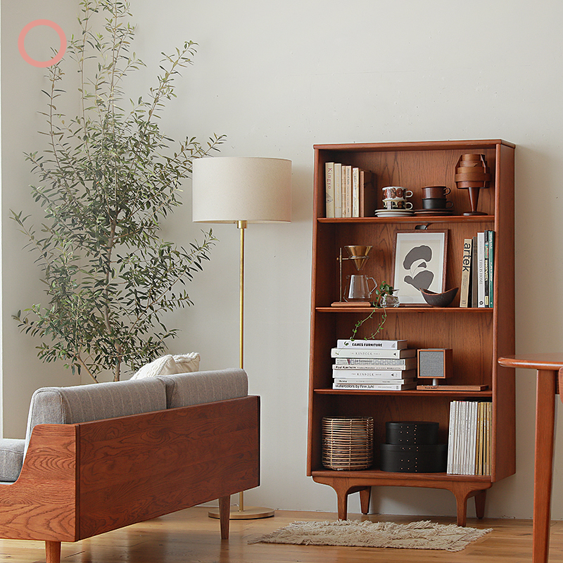 siltabookshelf42.jpg
