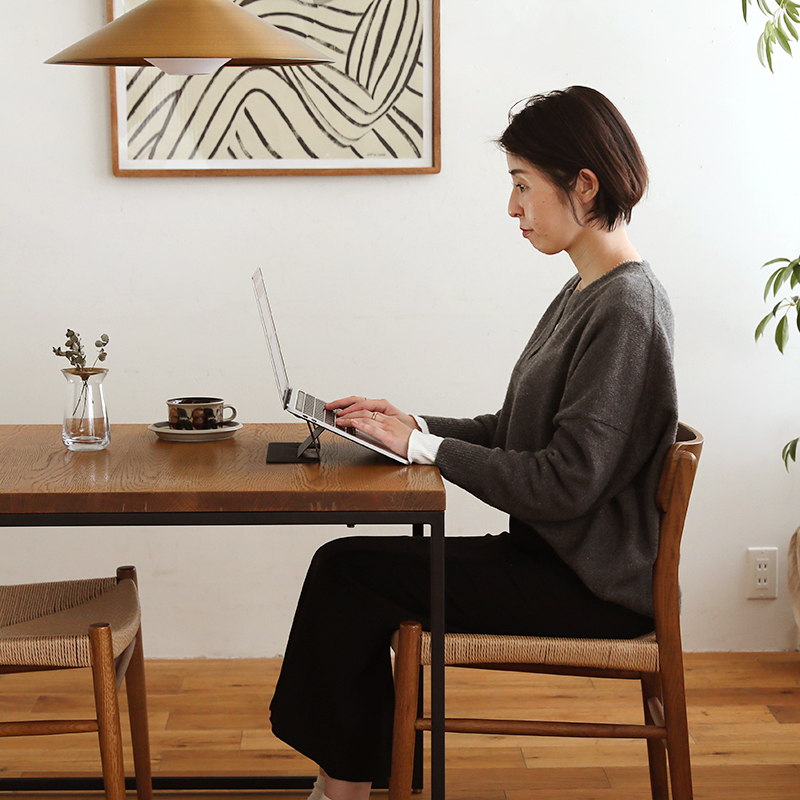 circlediningtable29.jpg