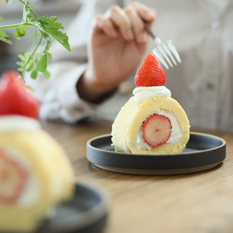 ★11_いちごロールケーキ_2022_03_15_2233.jpg
