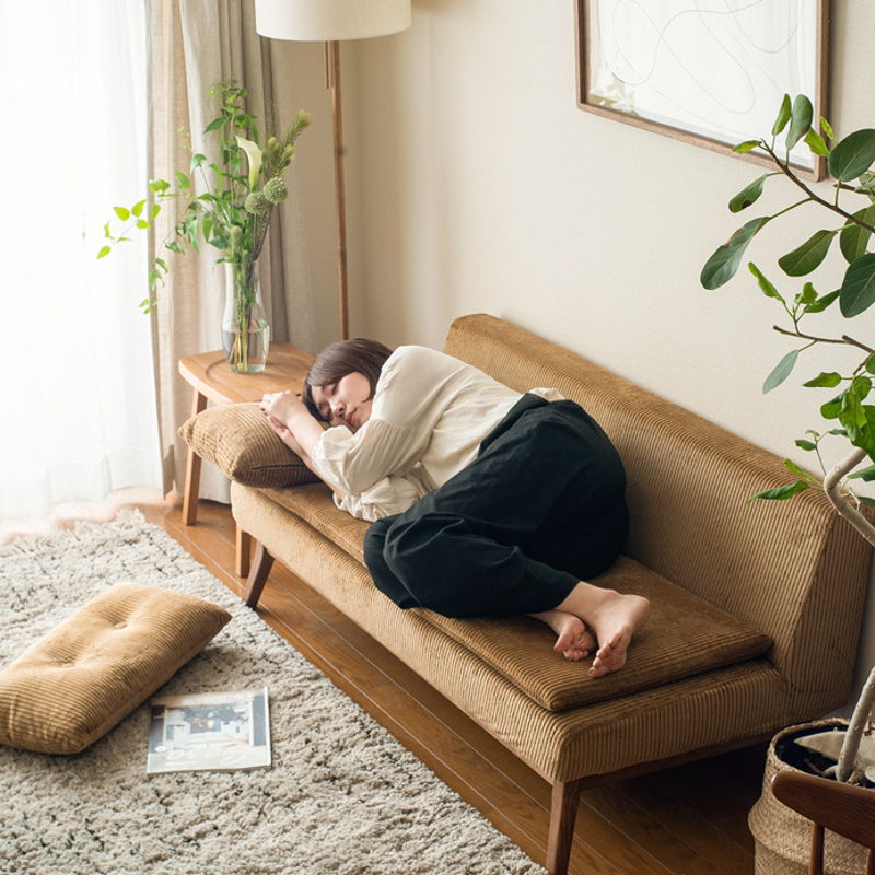 sofa_1_8.jpg