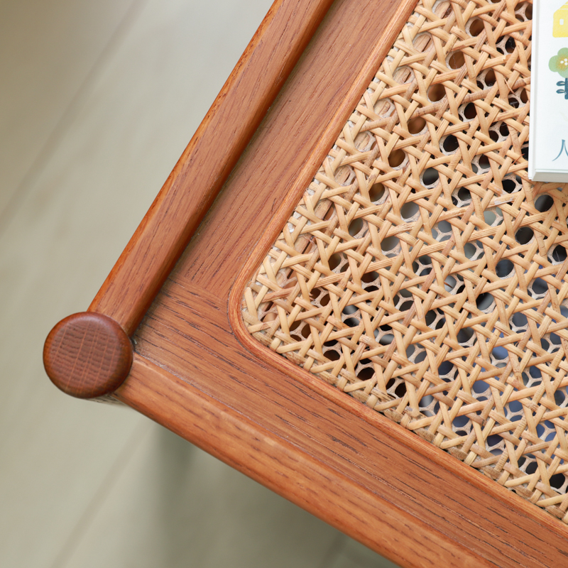 bedroom_rattan_side_table(9).jpg