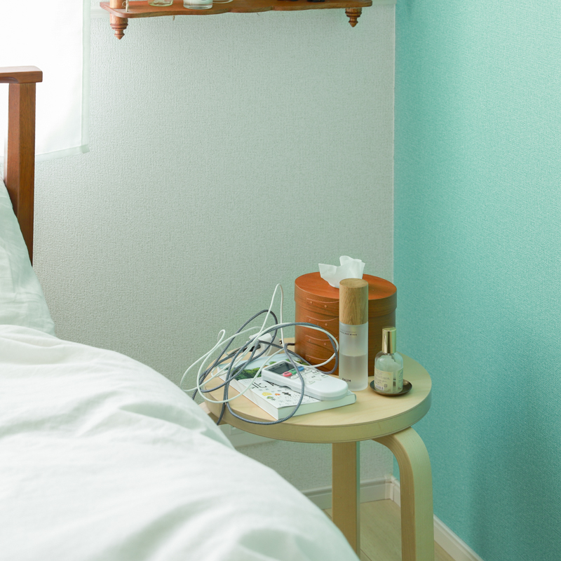 bedroom_rattan_side_table(1).jpg