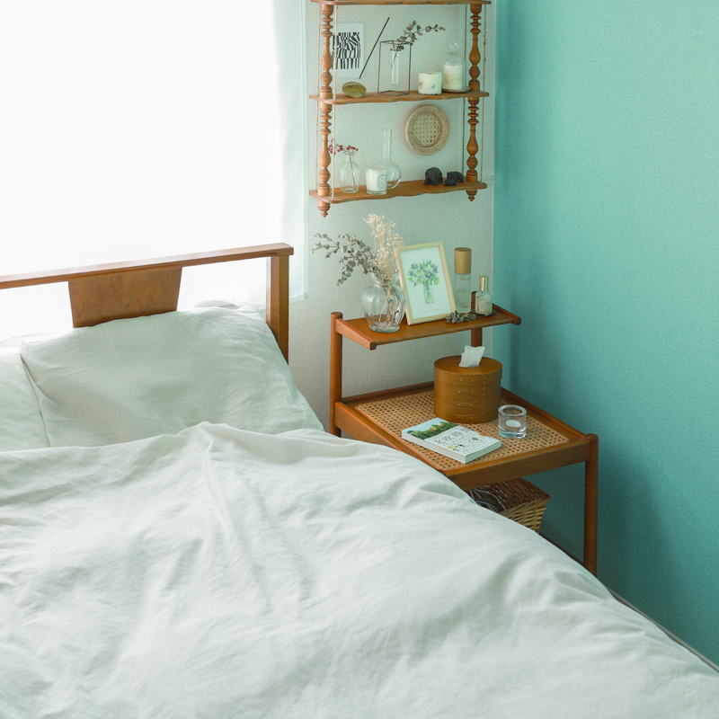 bedroom_rattan_side_table(11).jpg
