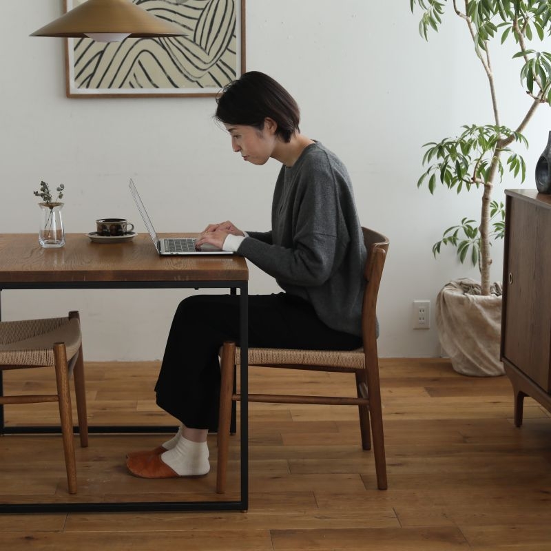 table_and_chair_5.JPG