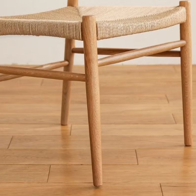 table_and_chair_11.jpg