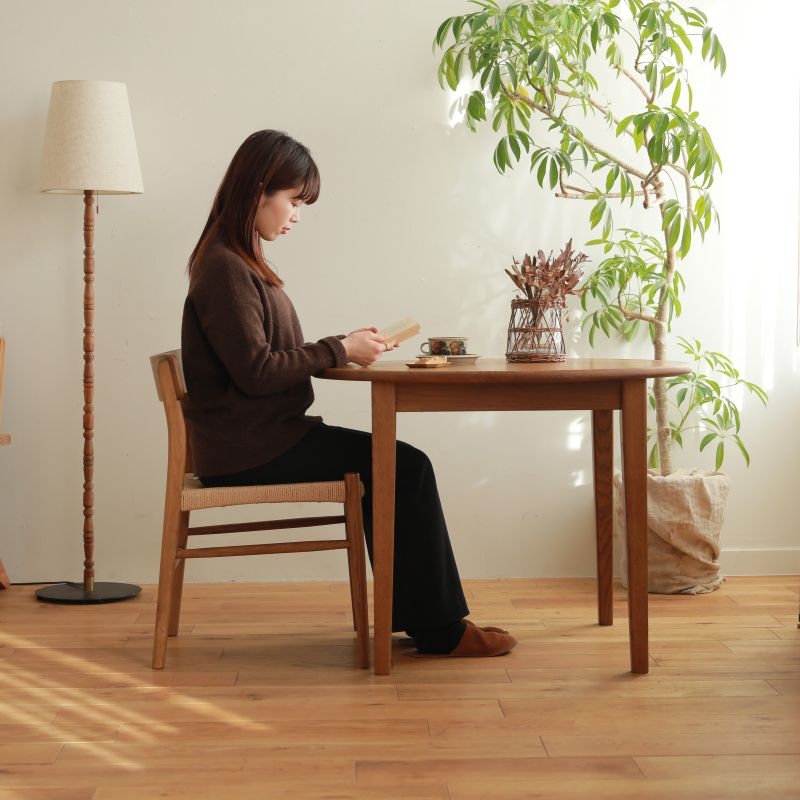 table_and_chair_14.JPG