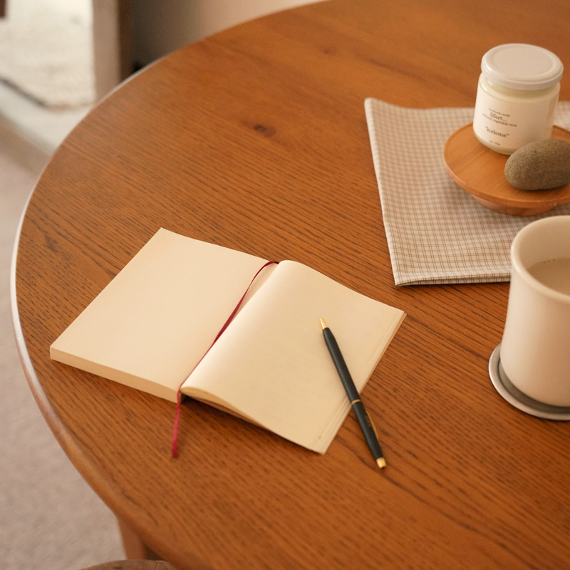 table_and_chair_30.JPG
