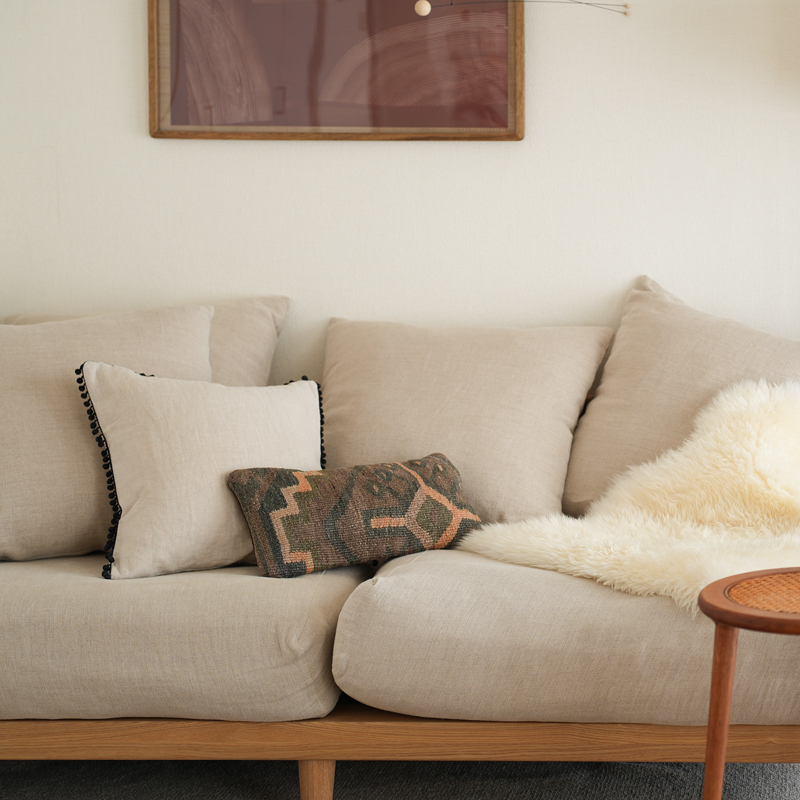 sofa_layout_small_living_13.jpg