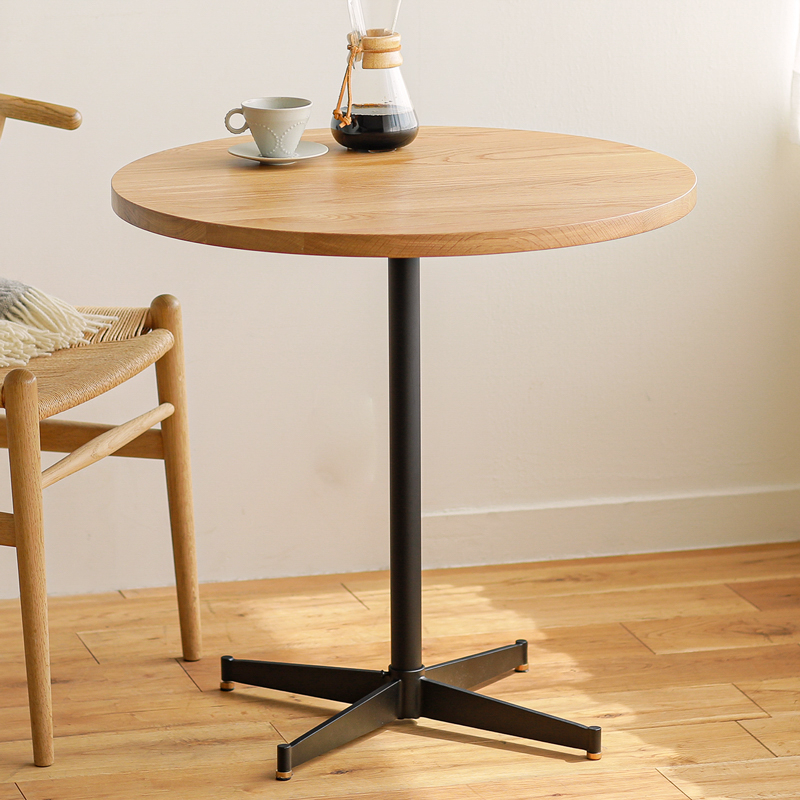 round_table_pros_cons (1).jpg