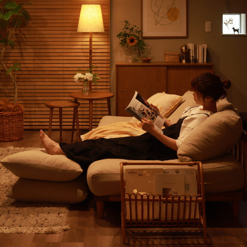 sofa_ottoman_interior4.jpg