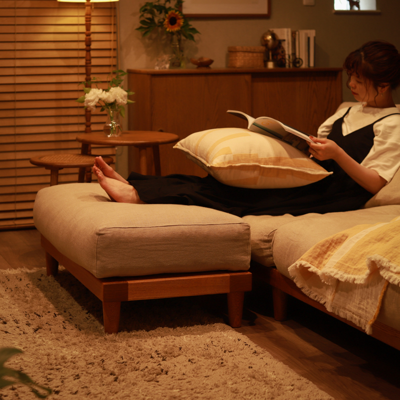sofa_ottoman_interior7.jpg