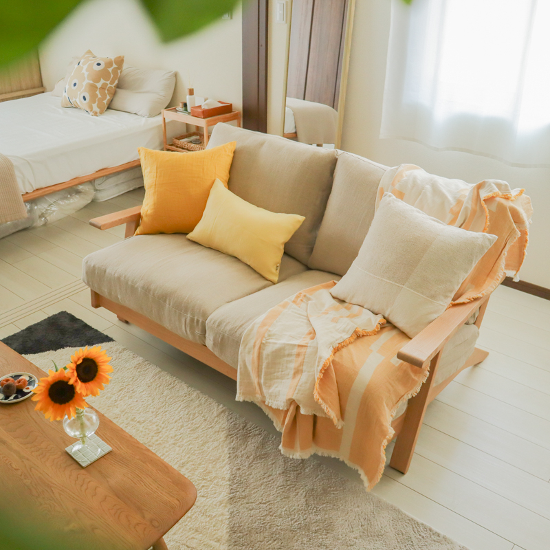 linen_cushion_yellow (13).jpg