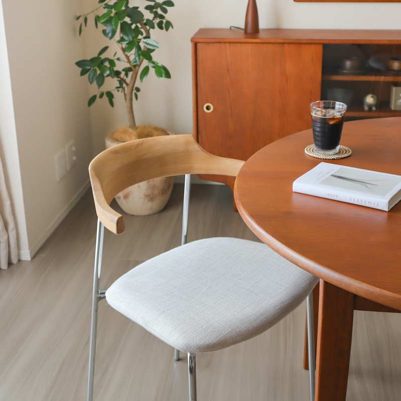 pair-diningchair-5.jpg