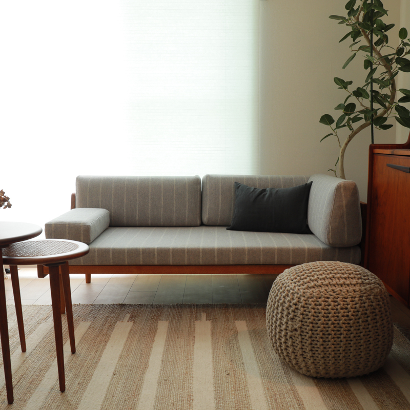 small_room_layout_ideas (2).jpg