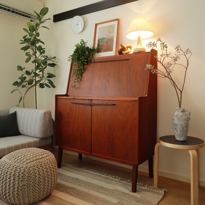 small_room_layout_ideas (8).jpg