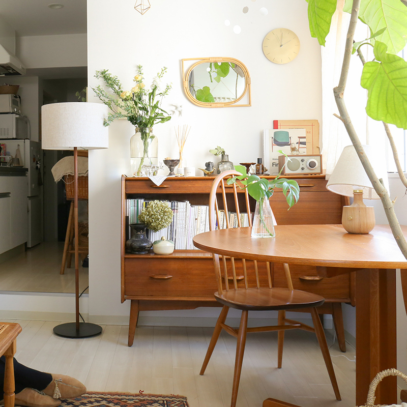 small_room_layout_ideas (11).jpg