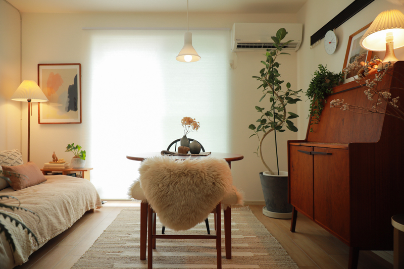 small_room_layout_ideas (13).jpg